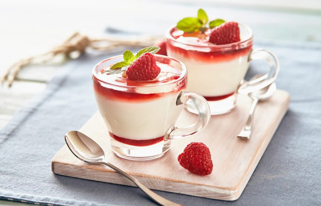 Meyveli tatlılar ile sunumlar