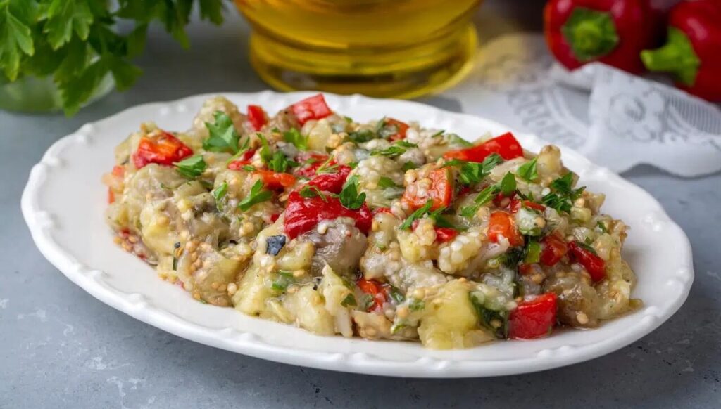 Köz patlıcan salatası için gerekli malzemeler