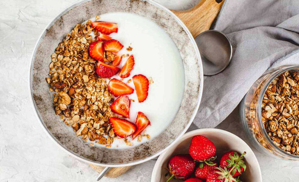 Homemade granola recipe and ingredients