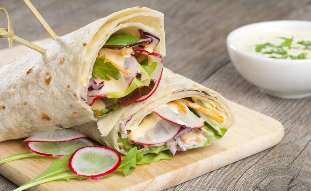 Sebzeli wrap tarifi sarma tortilla seçimi