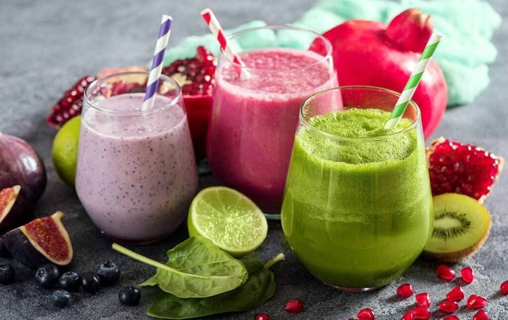 Sebzeli smoothie tarifleri için sebze ve meyve dengesi