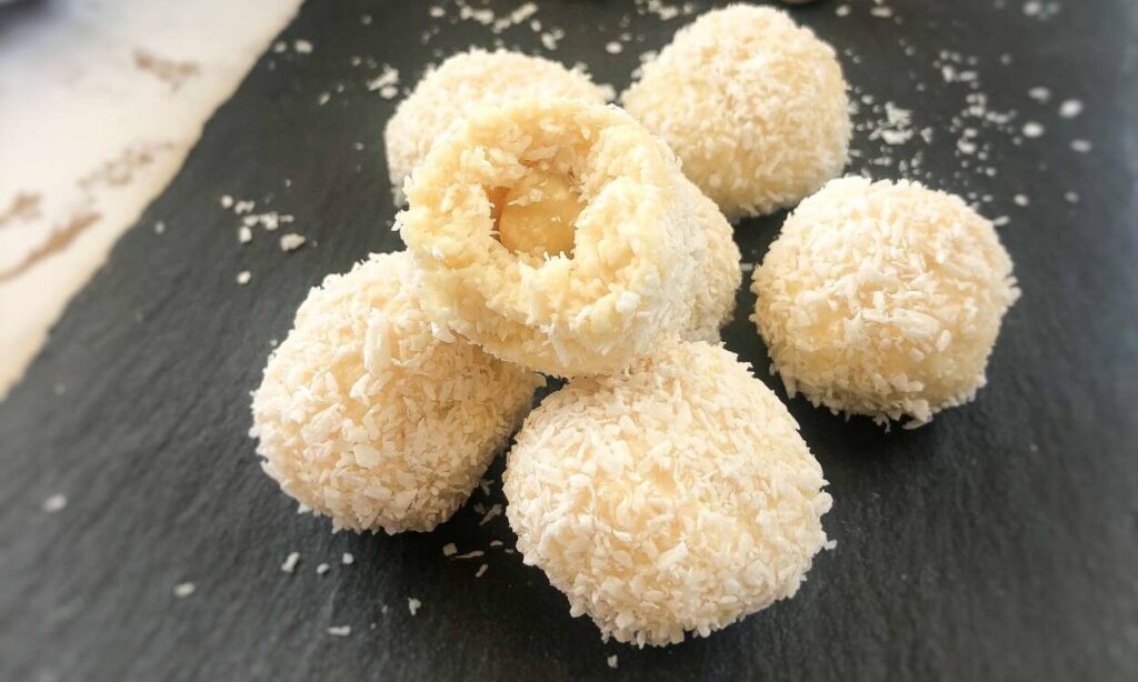 Hindistan cevizli toplar için gerekli malzemeler