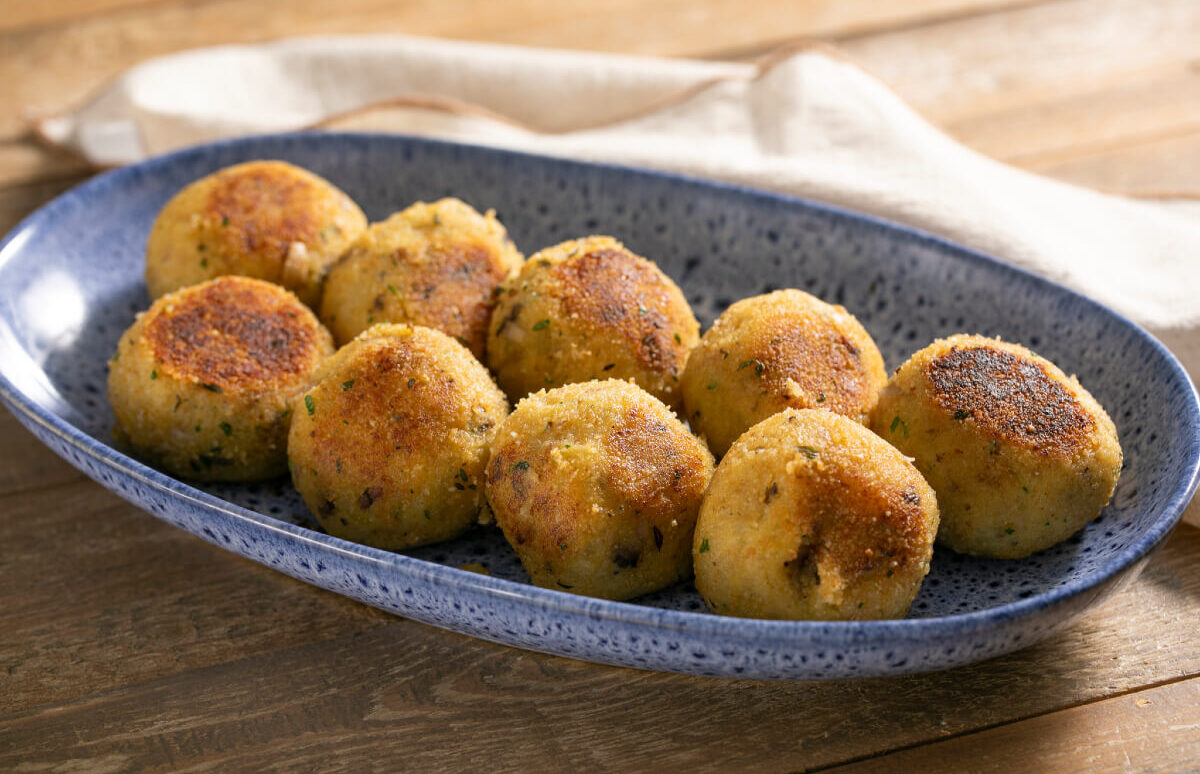 Cheesy potato balls